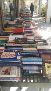 Gardners Outside Books